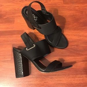 Black Sam Edelman Pumps